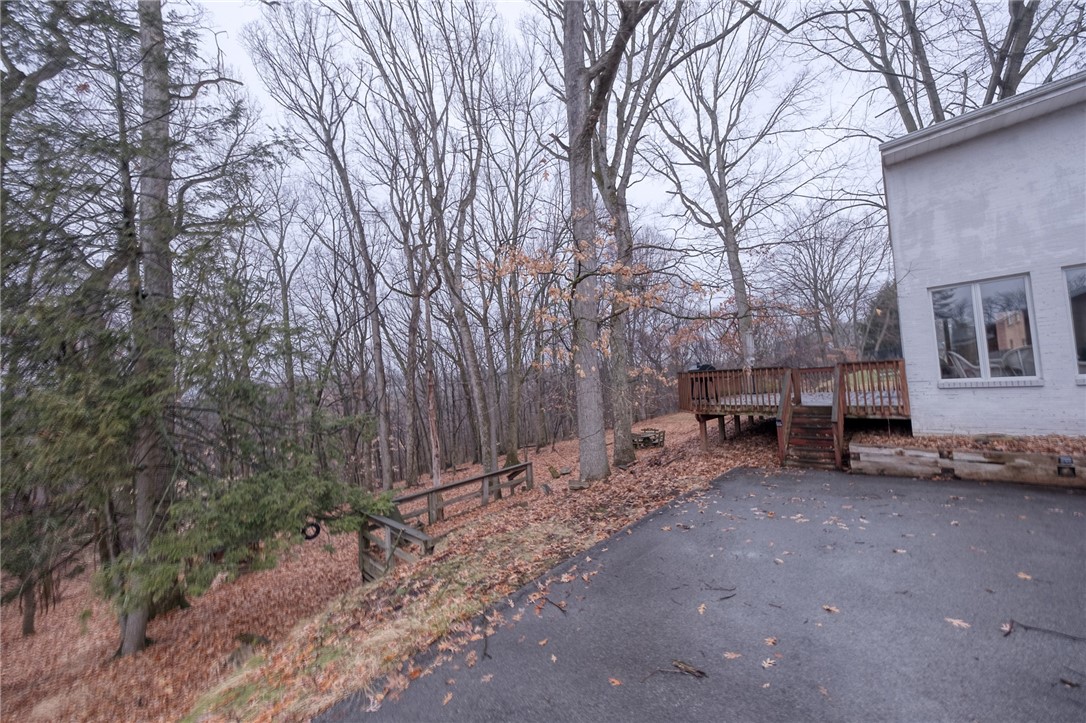 Ross Twp, Pennsylvania 15229, United States, 4 Bedrooms Bedrooms, ,3 BathroomsBathrooms,Residential,Active,80712