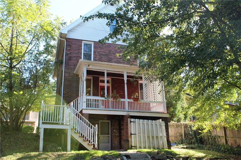 Photo of 604 W 4th Ave, Derry, PA 15627 (MLS # 1723866)