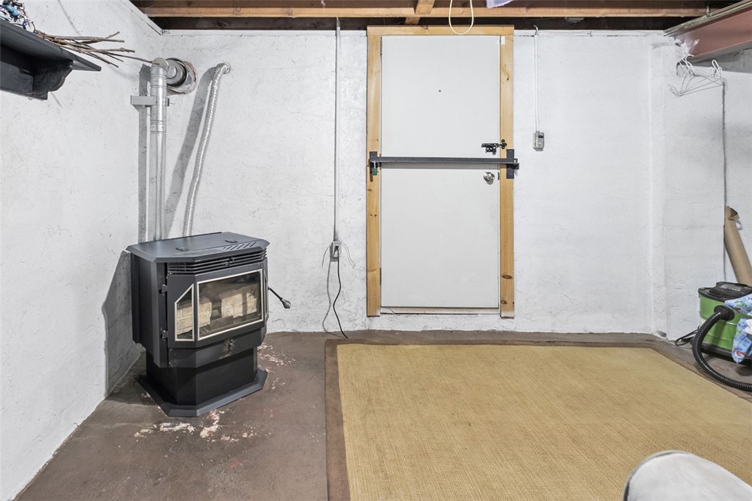 Dunbar, Pennsylvania 15431, United States, 4 Bedrooms Bedrooms, ,2 BathroomsBathrooms,Residential,Contingent,153508