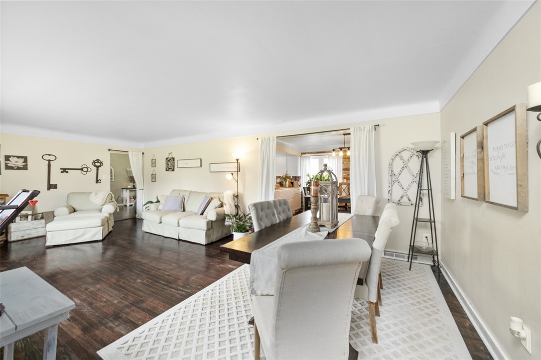 Dunbar, Pennsylvania 15431, United States, 4 Bedrooms Bedrooms, ,2 BathroomsBathrooms,Residential,Contingent,153508