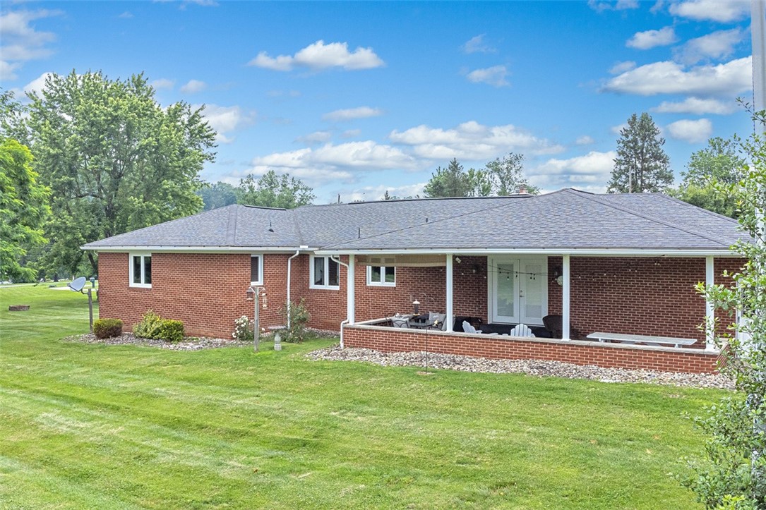 Dunbar, Pennsylvania 15431, United States, 4 Bedrooms Bedrooms, ,2 BathroomsBathrooms,Residential,Contingent,153508