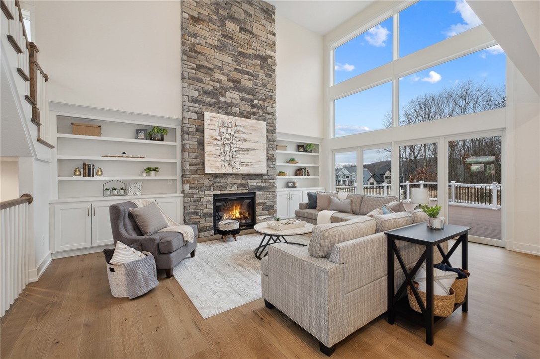 109 Amaryllis Lane