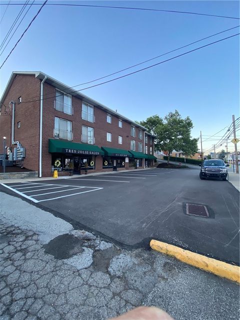 401-407 Freeport Rd Blawnox PA 15238