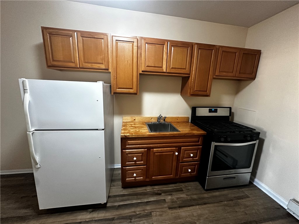 New Castle/1st, Pennsylvania 16101, United States, 1 Bedroom Bedrooms, ,1 BathroomBathrooms,Residential,Active,118839