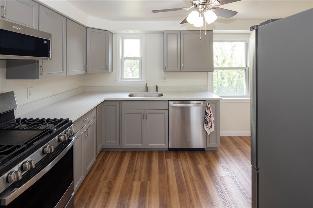 Green Tree, Pennsylvania 15220, United States, 3 Bedrooms Bedrooms, ,1 BathroomBathrooms,Residential,Contingent,162857