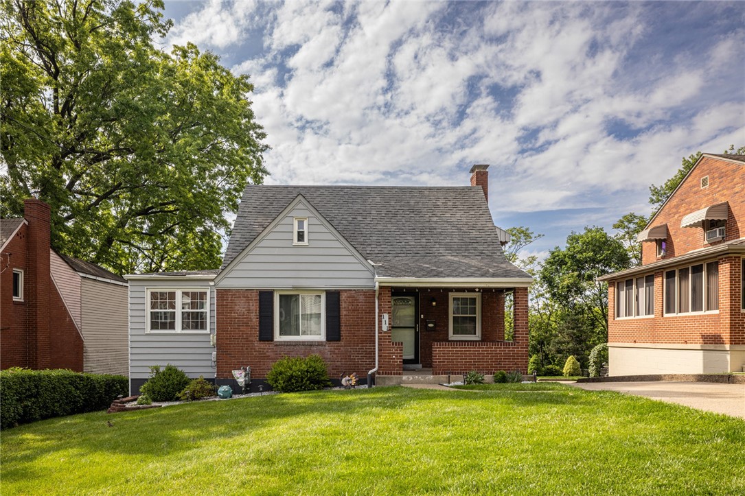 Green Tree, Pennsylvania 15220, United States, 3 Bedrooms Bedrooms, ,1 BathroomBathrooms,Residential,Contingent,162857 Green Tree, Pennsylvania 15220, United States, 3 Bedrooms Bedrooms, ,1 BathroomBathrooms,Residential,Contingent,162857