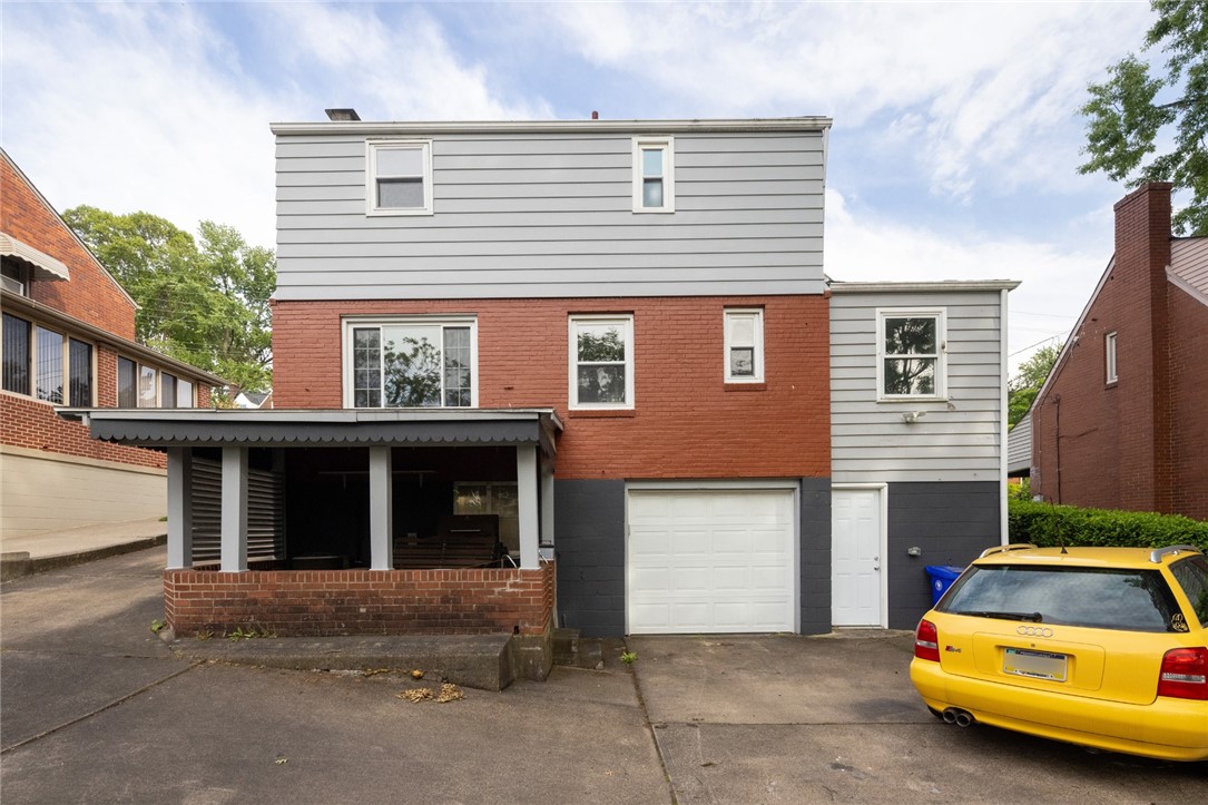 Green Tree, Pennsylvania 15220, United States, 3 Bedrooms Bedrooms, ,1 BathroomBathrooms,Residential,Contingent,162857