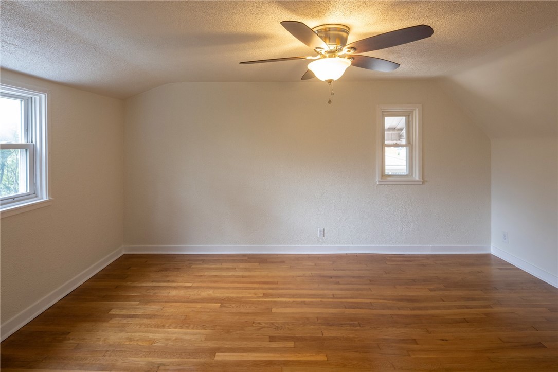 Green Tree, Pennsylvania 15220, United States, 3 Bedrooms Bedrooms, ,1 BathroomBathrooms,Residential,Contingent,162857