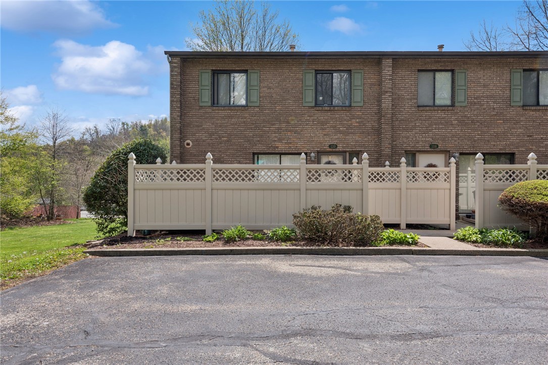 110 Georgetown Ln