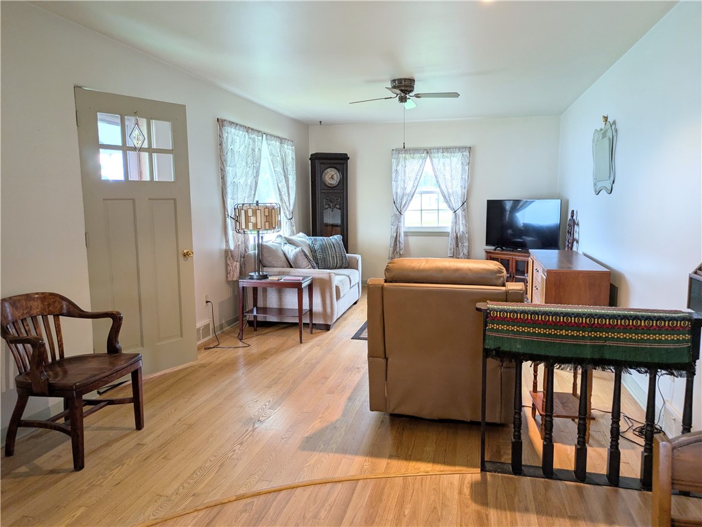 34 Homestead Ave Ave, Scottdale, Pennsylvania image 6