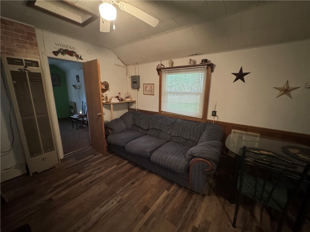 Montgomery/Grant, Pennsylvania 15771, United States, 1 Bedroom Bedrooms, ,1 BathroomBathrooms,Residential,Pending,116335