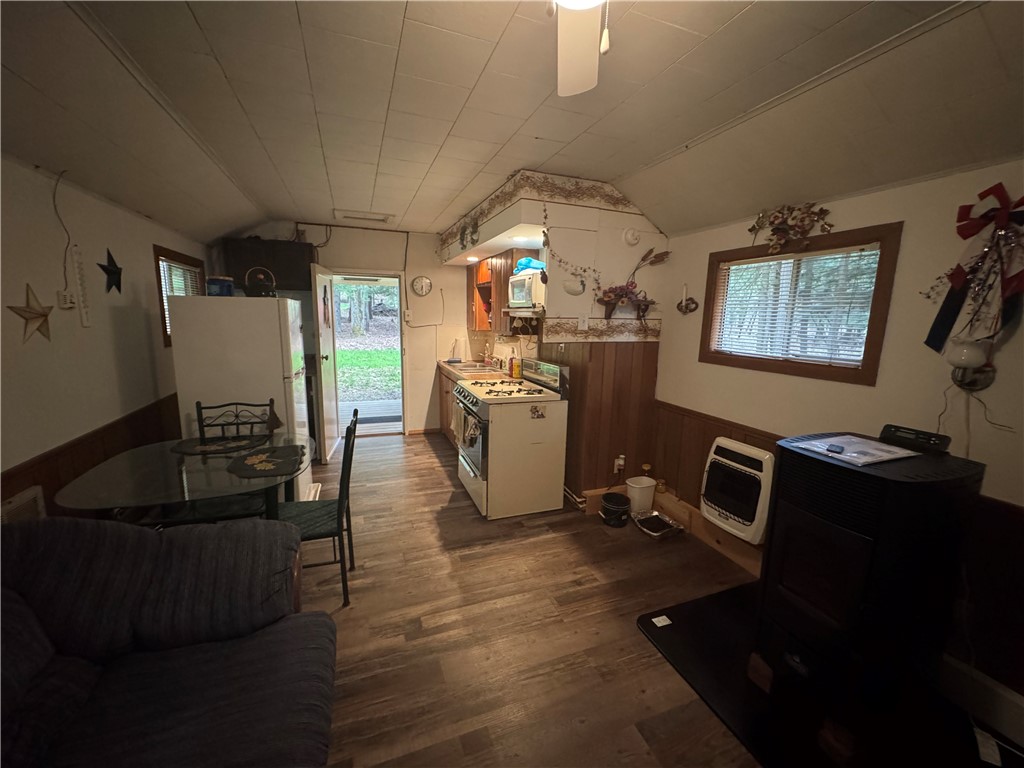 Montgomery/Grant, Pennsylvania 15771, United States, 1 Bedroom Bedrooms, ,1 BathroomBathrooms,Residential,Pending,116335