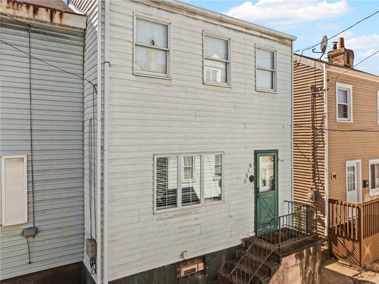 2810 EDWARDS WAY, PITTSBURGH, PA 15203 - Image bf2038c0e75ac421b5db85f31cde4a74/261554318