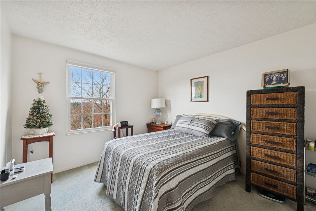 Castle Shannon, Pennsylvania 15234, United States, 3 Bedrooms Bedrooms, ,2 BathroomsBathrooms,Residential,Active,254275