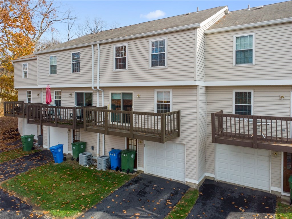 Castle Shannon, Pennsylvania 15234, United States, 3 Bedrooms Bedrooms, ,2 BathroomsBathrooms,Residential,Active,254275