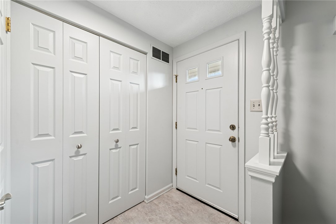 Castle Shannon, Pennsylvania 15234, United States, 3 Bedrooms Bedrooms, ,2 BathroomsBathrooms,Residential,Active,254275