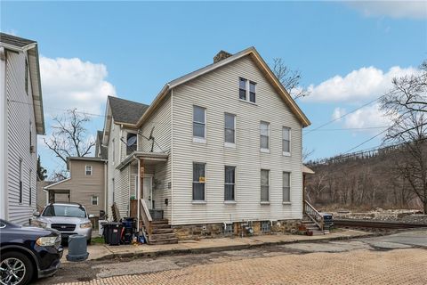 Photo of 102-104 8th St, Monongahela, PA 15063 (MLS # 1741970)
