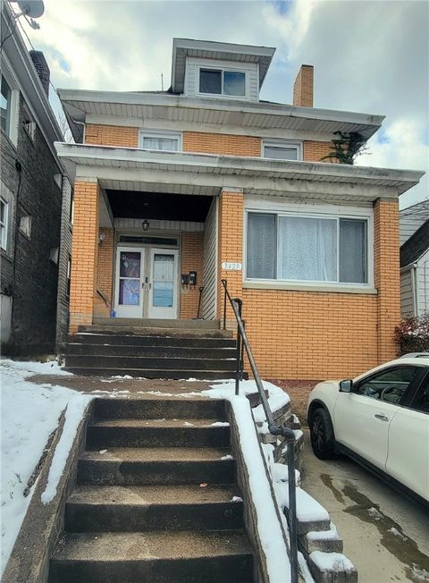 Photo of 3429 Clearfield St #1, Pittsburgh, PA 15204 (MLS # 1732946)