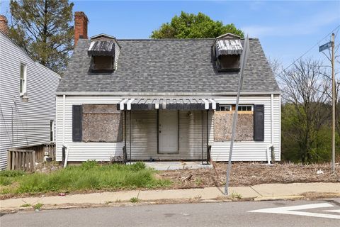 Photo of 5165 Schenley Ave, Pittsburgh, PA 15224 (MLS # 1749466)