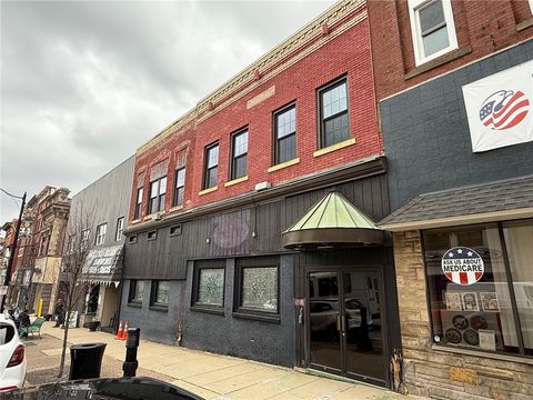 Photo of 243 S Main St, City of But SE, PA 16001 (MLS # 1743076)