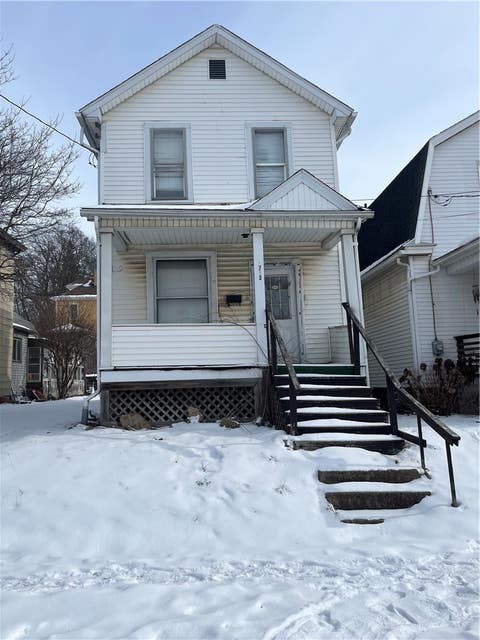 Photo of 713 Monroe St, New Castle, PA 16101 (MLS # 1761044)