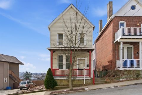 Photo of 42 Cowan St, Pittsburgh, PA 15211 (MLS # 1737862)