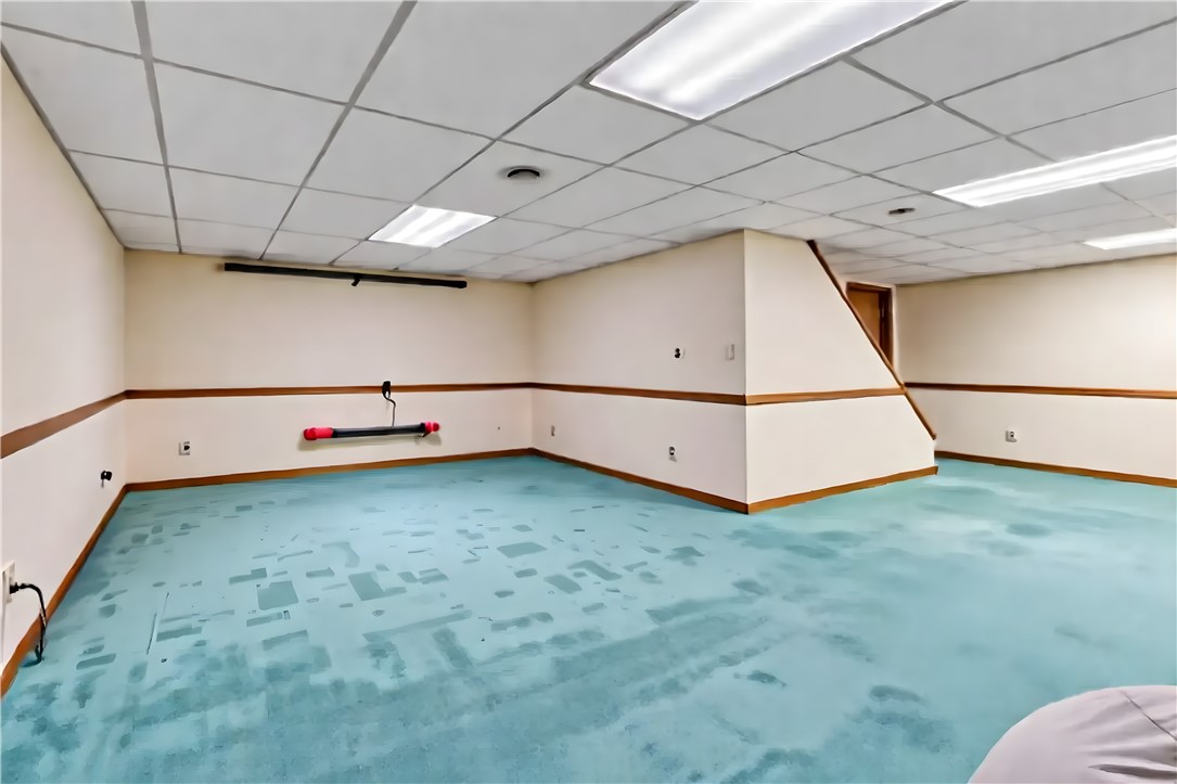 Center Twp - But, Pennsylvania 16001, United States, 4 Bedrooms Bedrooms, ,3 BathroomsBathrooms,Residential,Active,146589