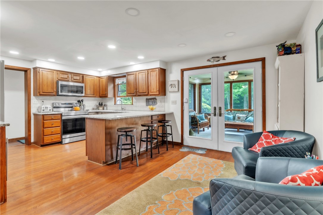 Center Twp - But, Pennsylvania 16001, United States, 4 Bedrooms Bedrooms, ,3 BathroomsBathrooms,Residential,Active,146589