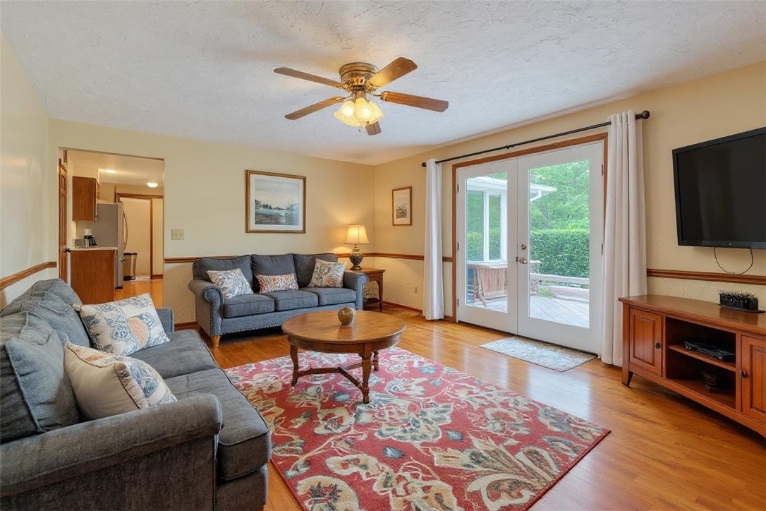 Center Twp - But, Pennsylvania 16001, United States, 4 Bedrooms Bedrooms, ,3 BathroomsBathrooms,Residential,Active,146589