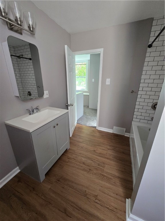McKees Rocks, Pennsylvania 15136, United States, 2 Bedrooms Bedrooms, ,1 BathroomBathrooms,Residential,Active,228014
