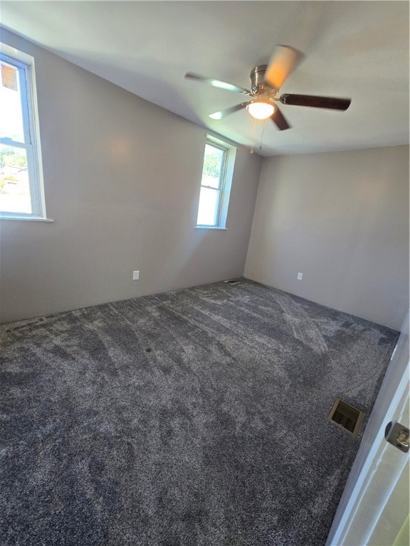 McKees Rocks, Pennsylvania 15136, United States, 2 Bedrooms Bedrooms, ,1 BathroomBathrooms,Residential,Active,228014