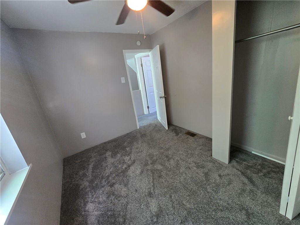 McKees Rocks, Pennsylvania 15136, United States, 2 Bedrooms Bedrooms, ,1 BathroomBathrooms,Residential,Active,228014