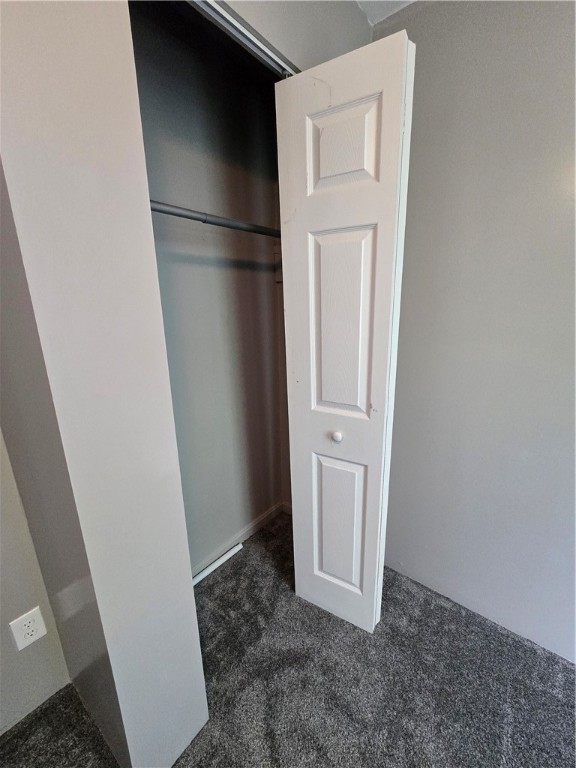 McKees Rocks, Pennsylvania 15136, United States, 2 Bedrooms Bedrooms, ,1 BathroomBathrooms,Residential,Active,228014