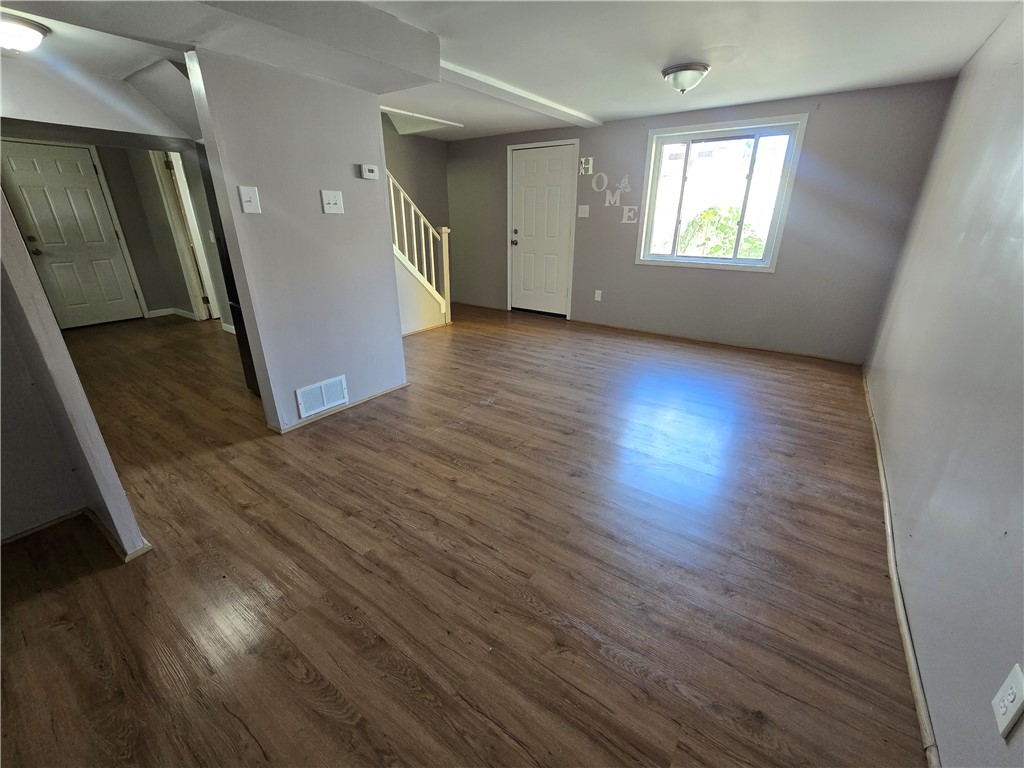 McKees Rocks, Pennsylvania 15136, United States, 2 Bedrooms Bedrooms, ,1 BathroomBathrooms,Residential,Active,228014