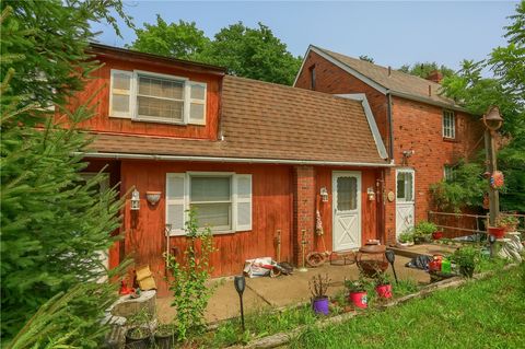 Photo of 3380 Saxonburg Blvd, Glenshaw, PA 15116 (MLS # 1740832)