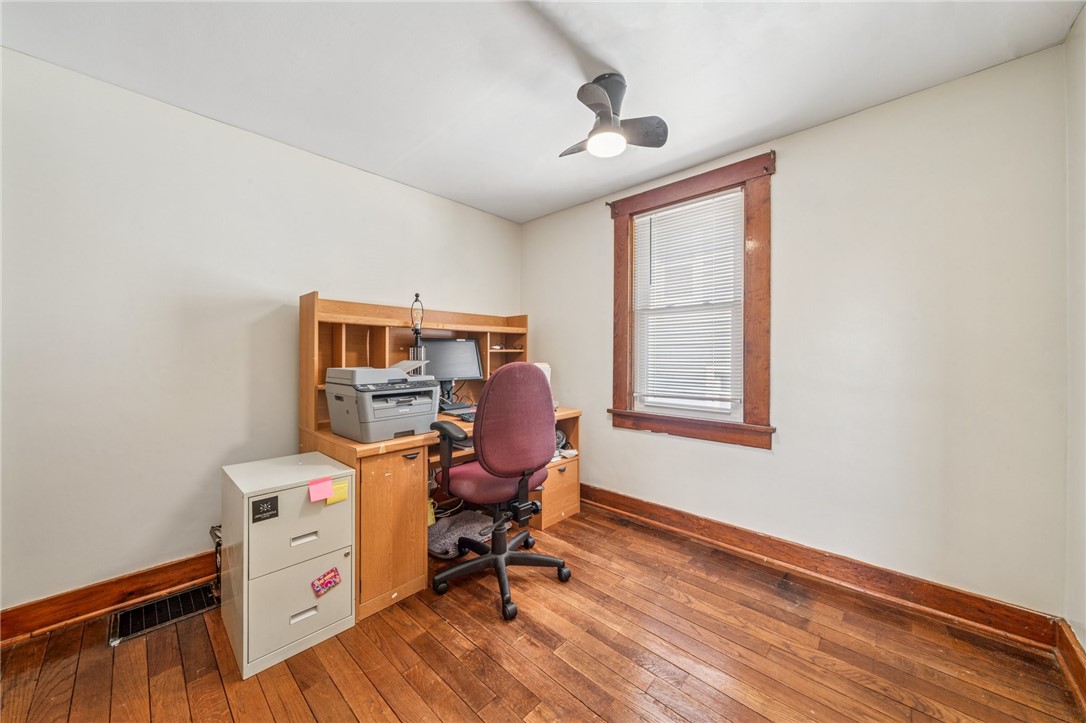 535 Adams St St, Rochester, Pennsylvania image 14