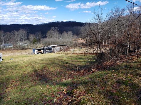 Homes For Sale - 348 Frankfort Springs Drive Rd<br/> Beaver County, Hanover, PA 15043