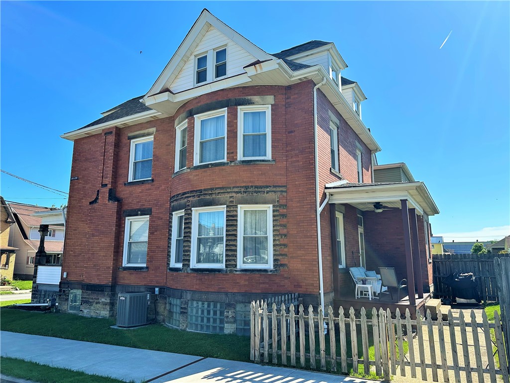 425 Wayne Ave
