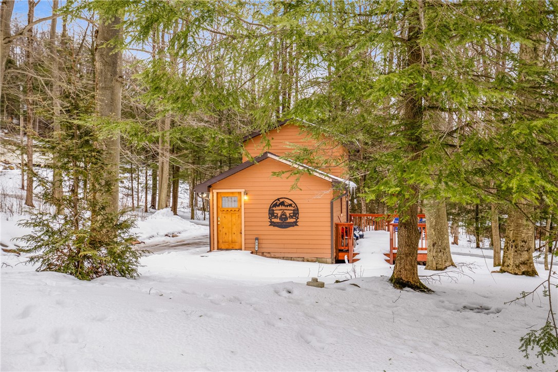 Jefferson Twp - Som, Pennsylvania 15501, United States, 1 Bedroom Bedrooms, ,1 BathroomBathrooms,Residential,Pending,78203