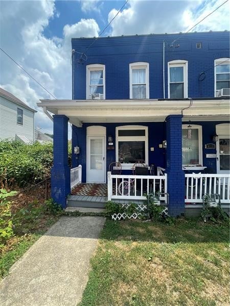Photo of 813 10th St, Mc Kees Rocks, PA 15136 (MLS # 1764151)