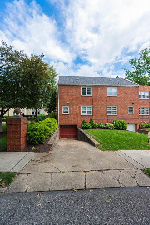 6833 Meade St 21
