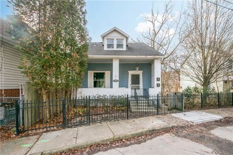 Photo of 1653 Suburban Ave, Pittsburgh, PA 15216 (MLS # 1731357)