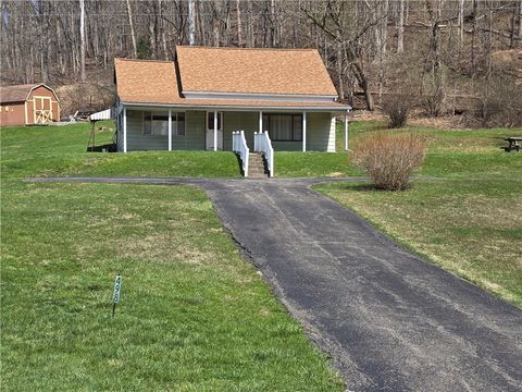 Photo of 498 Lardintown Rd, Tarentum, PA 15084 (MLS # 1745752)