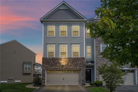 228 Eagle Dr Cranberry Twp PA 16066