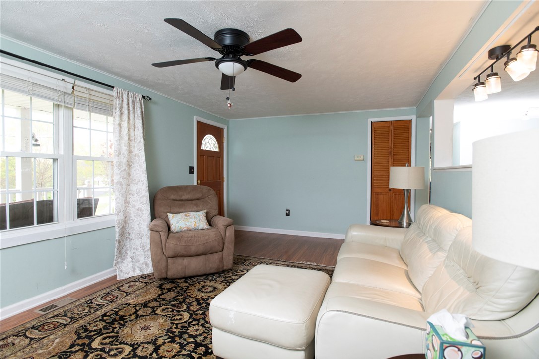 1611 Oneida Valley Rd