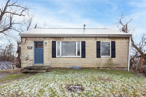 Photo of 3958 Monroeville Blvd Rear, Monroeville, PA 15146 (MLS # 1736701)