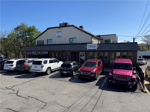 Photo of 10320 2nd Floor Perry Hwy, Wexford, PA 15090 (MLS # 1741271)