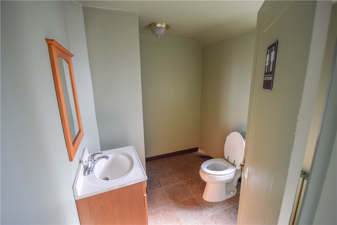 10320 2nd Floor Perry Hwy