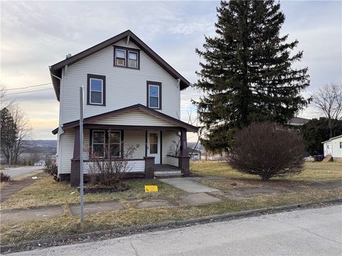 Photo of 400 Emerson Ave, Farrell, PA 16121 (MLS # 1741834)