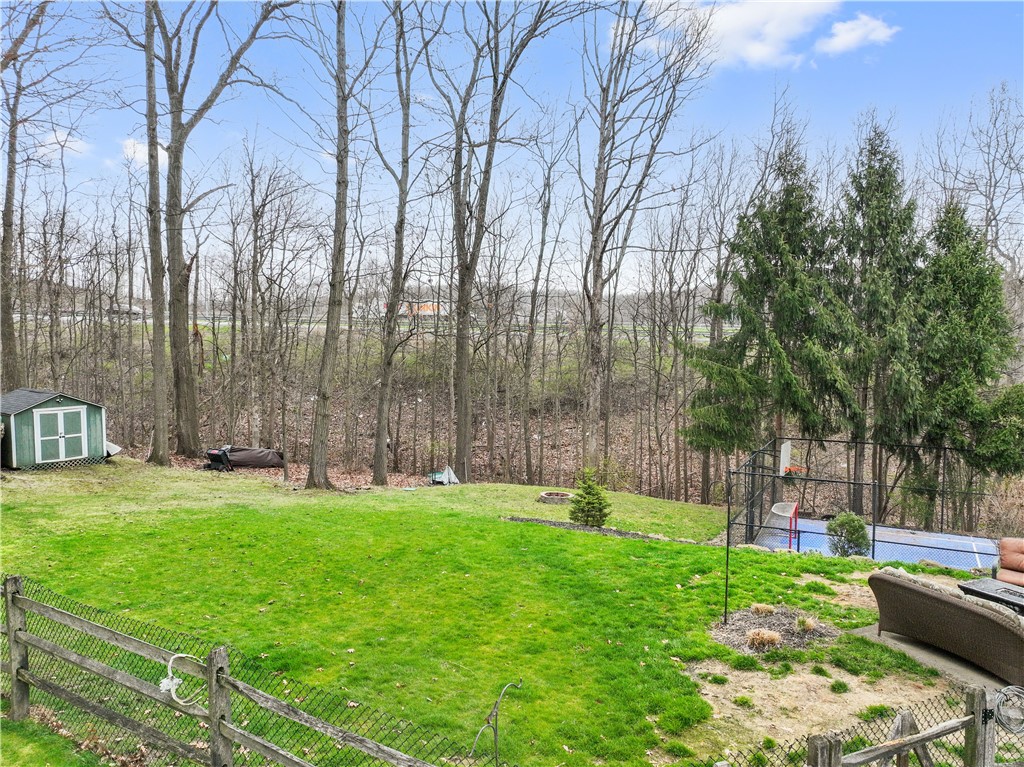891 Bridle Path